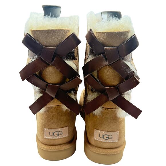 UGG Woman’s Chestnut Bailey Bow II Boot- Size 8 - Picture 4 of 8